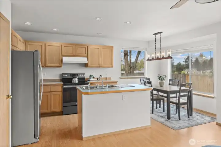 Plenty of space for dinner and entertaining.