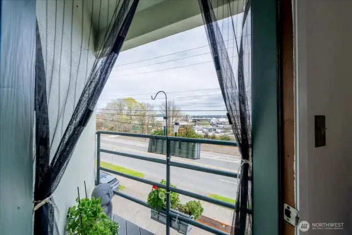 Little deck off dining room area.