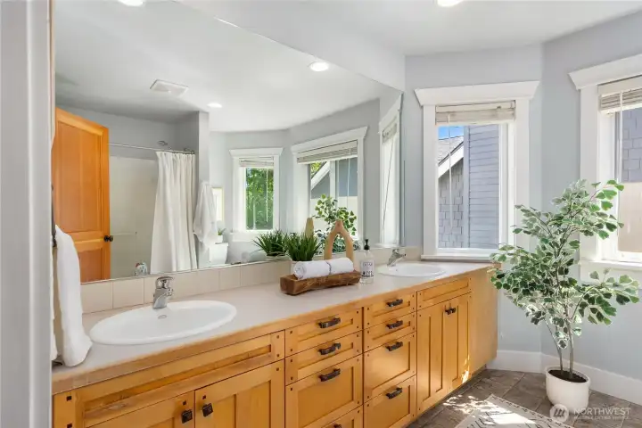 Guest Bathroom-dual vanity and bath/shower