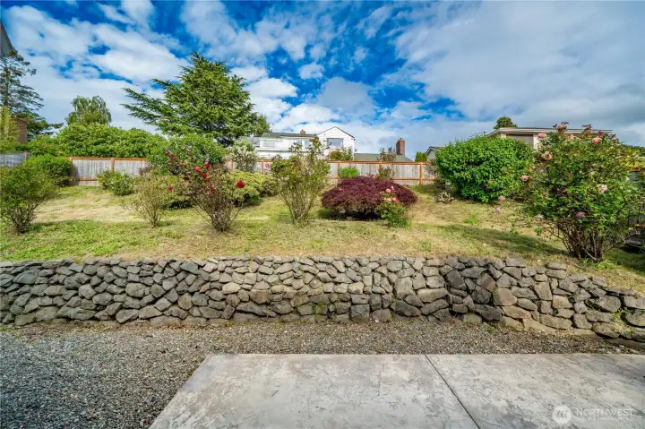Terraced backyard features beautiful rose bushes! Terraced backyard features beautiful rose bushes!