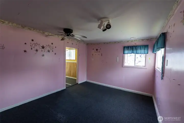 Guest Cottage Office,  Lots of space!