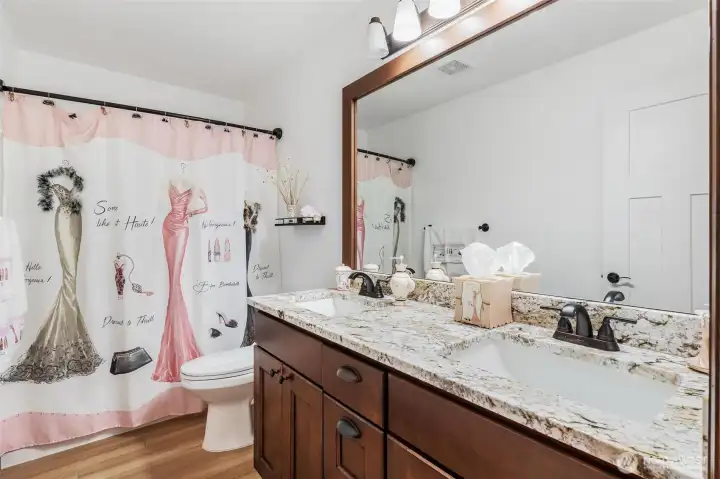 Full bathroom on upper level Full bathroom on upper level