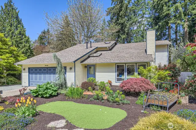 Front with yard
