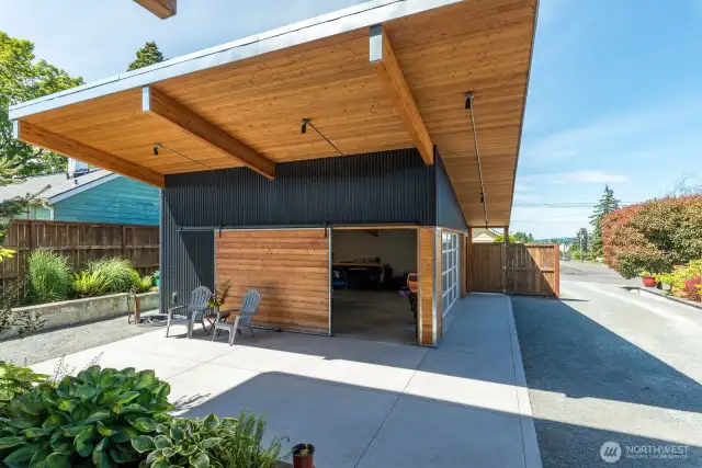 Detached garage with covered front patio