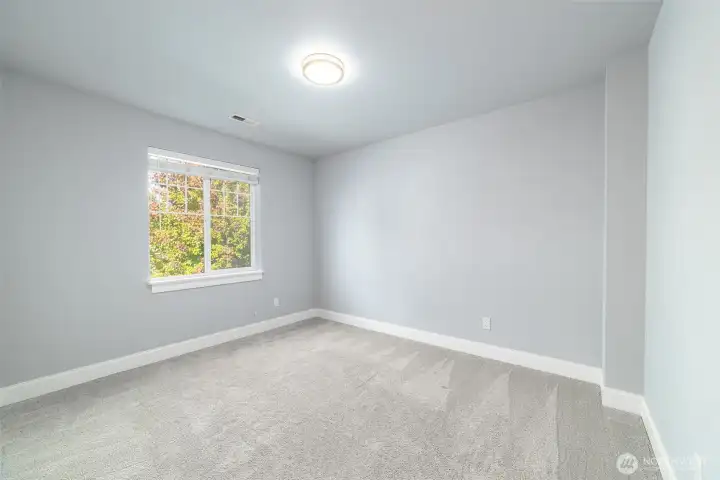 3rd Bedroom  *Walk-in closet