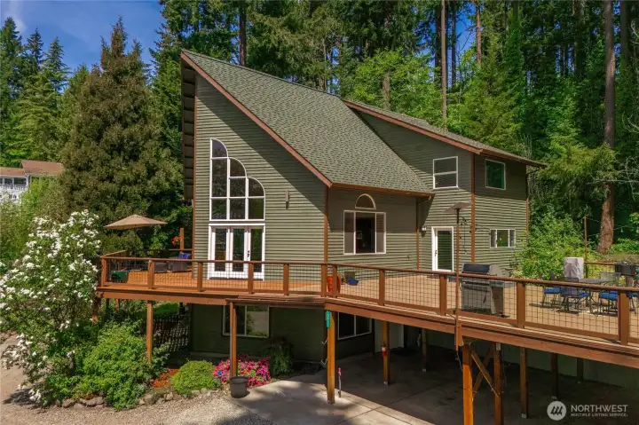 3500+ Sq FT & Parking for 3 Cars