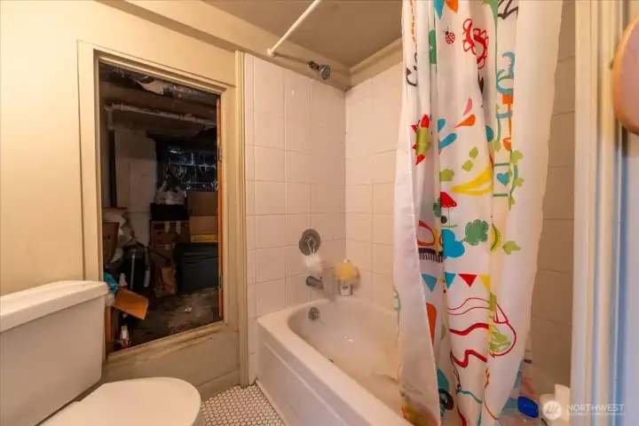 Unit #2 Bathroom