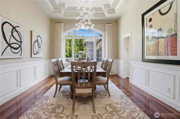 Elegant formal dining room. Elegant formal dining room.