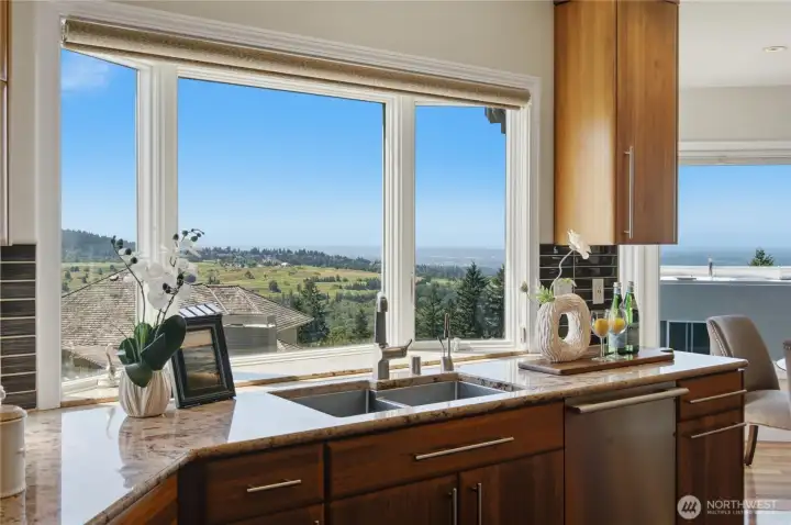 Kitchen with great view! Kitchen with great view!