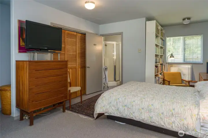 Studio/Guest Room Studio/Guest Room