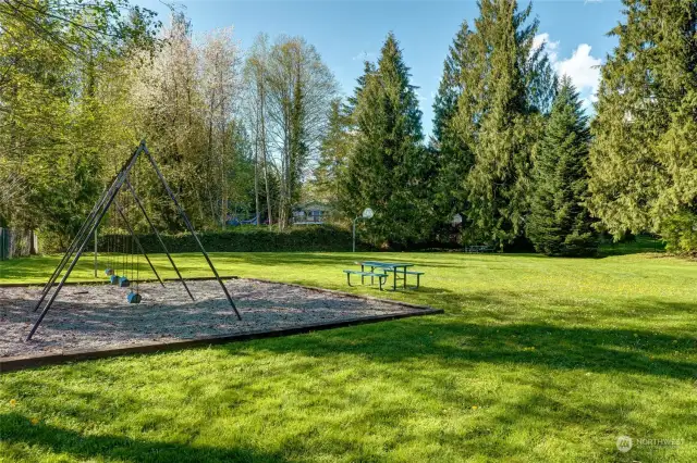 Home owners / residents can enjoy the amenities of the community park, complete with swings, a basketball court, and picnic tables, which is just around the corner and perfect for outdoor recreation and gatherings.