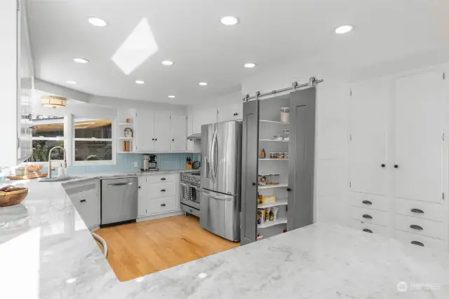 You will love all the kitchen storage and walk-in pantry!