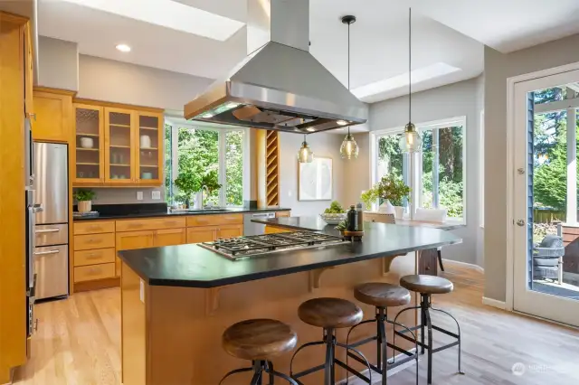 Open Kitchen with dining island