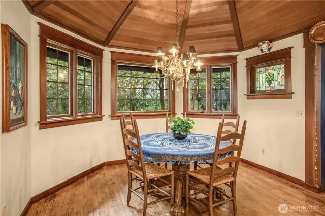 In Kitchen Dining with room for 8…