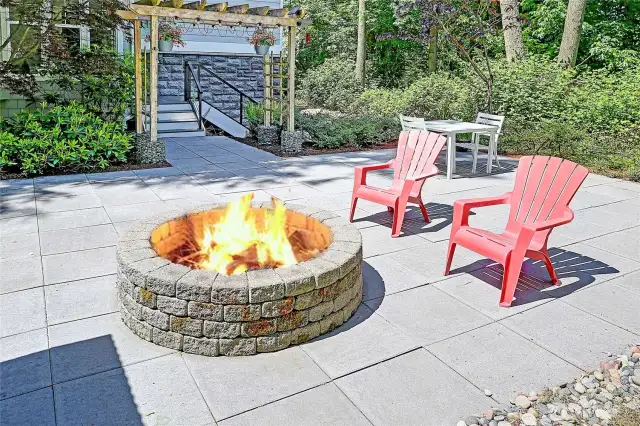 S'mores Anyone?  A must do activity on those warm evenings sitting by the fire.