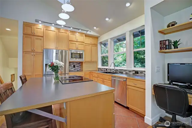 Plenty of cabinets and storage space for all your kitchen gadgets.