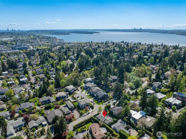 Minutes to downtown Kirkland