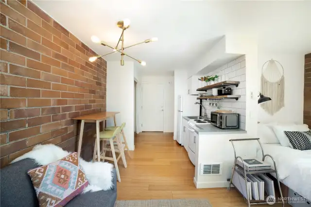 Renovated interior, oversized subway tiles, newer light fixtures, newer paint