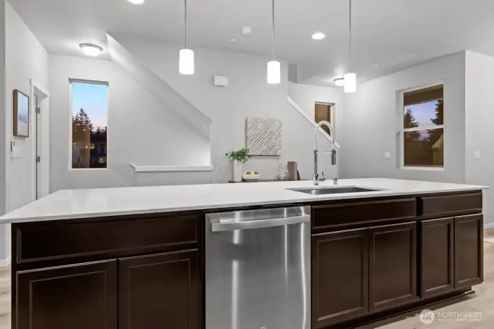 Photographs are for illustrative purposes only. Features, finishes, interior/exterior colors, landscaping and floorplan shown may vary from actual homes built.