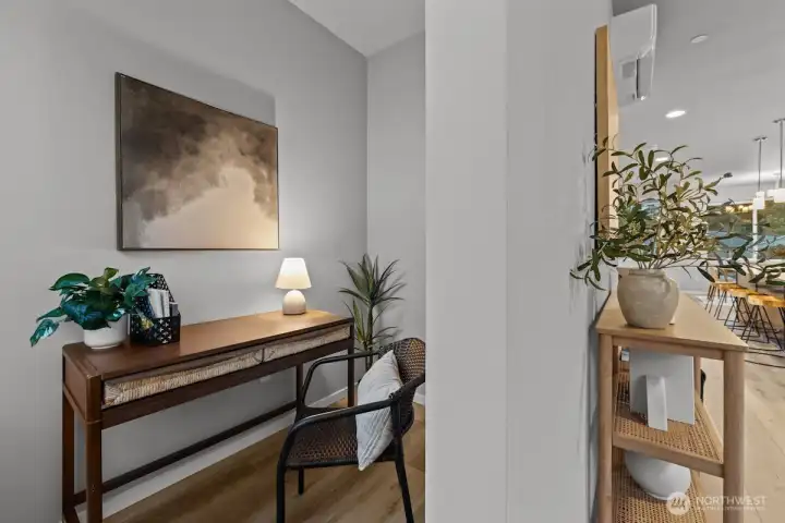 Photographs are for illustrative purposes only. Features, finishes, interior/exterior colors, landscaping and floorplan shown may vary from actual homes built.