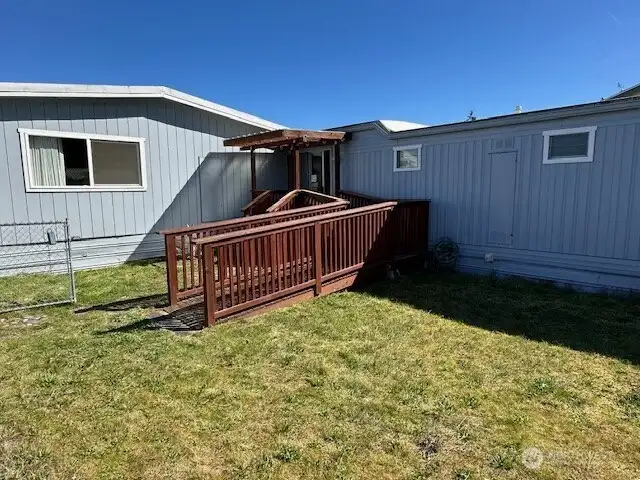 A handy ramp to the front door!
