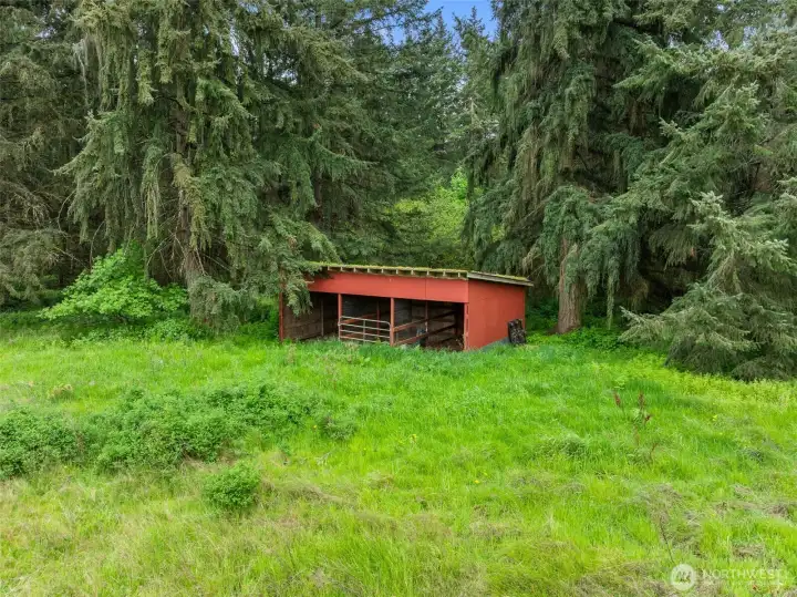 Run in shed and hay storage on separate 5 acre piece