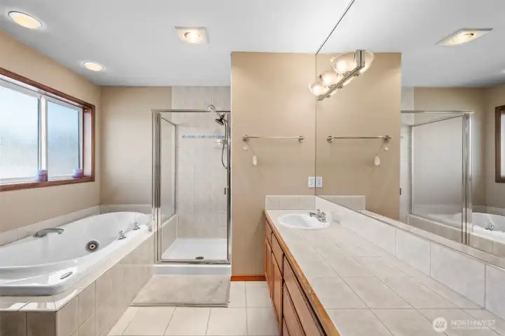 Primary 5 piece bath