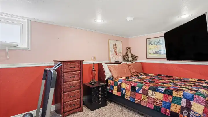 Downstairs guest bedroom.
