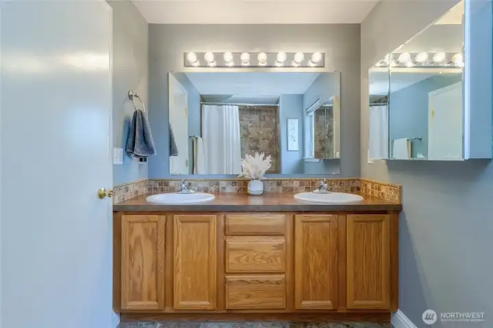 Primary Suite Bath Vanity