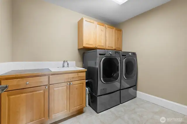 Washer and Dryer Included