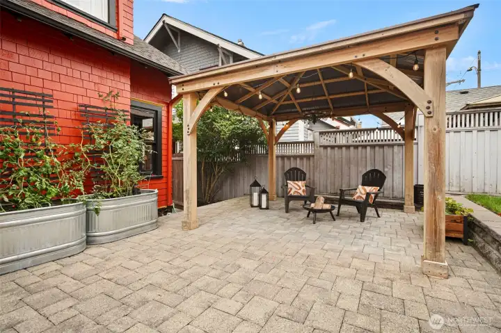 Back patio with pergola
