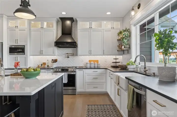 Gourmet kitchen