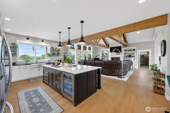 Gourmet kitchen