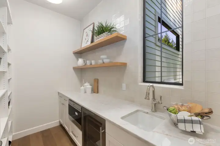 Butler's pantry off kitchen