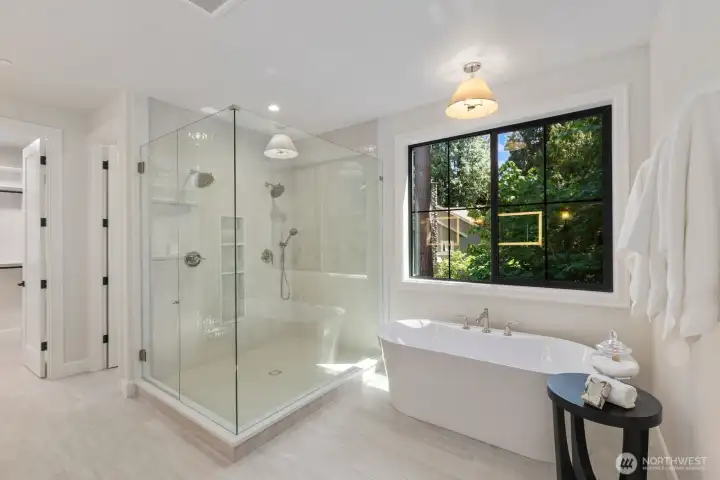 Primary suite bath