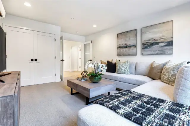 Upstairs flex room with it's own closet gives you plenty of flexibility for so many uses!