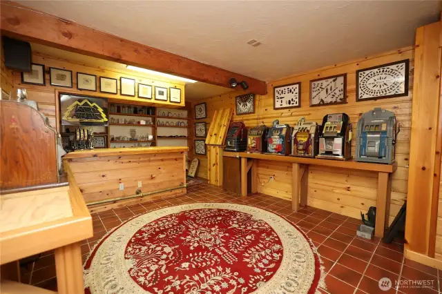 Bar that continues to the utility room