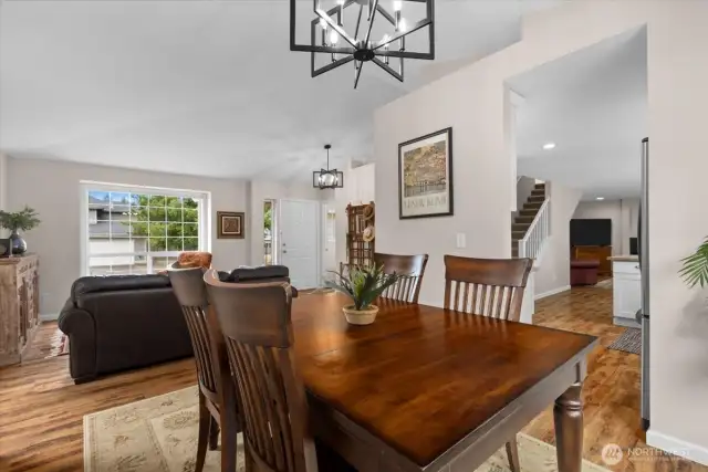 Formal dining space, or flex space for whatever you need!