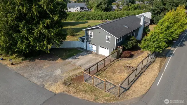 Lots of parking space and totally enclosed dog run