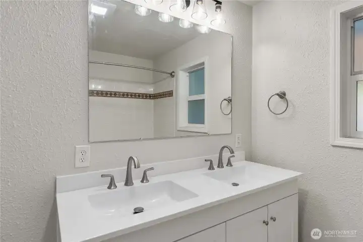 Dual sinks