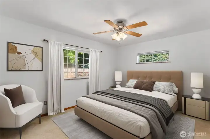 Primary bedroom w 3/4 bath and walk-in closet