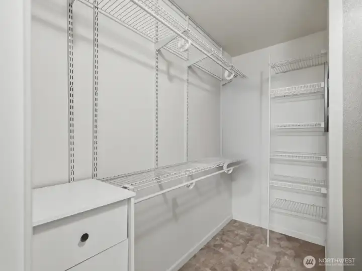 walk in closet from bathroom