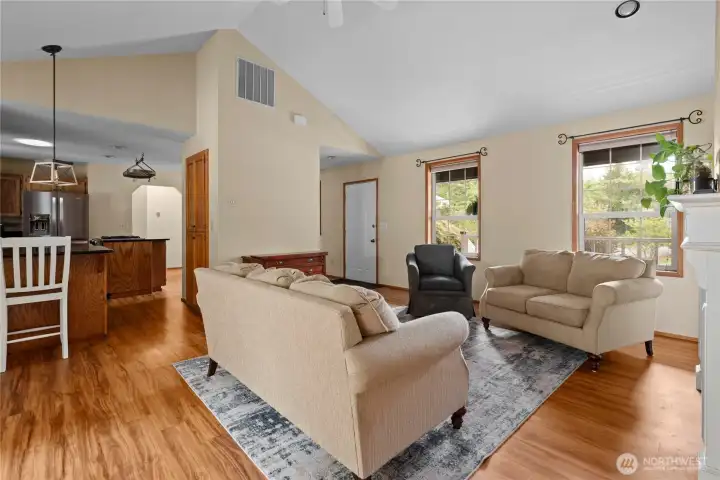 The open concept living allows for creative design and easy entertaining! See virtual tour link with 3D walkthrough video and interactive floorplans.