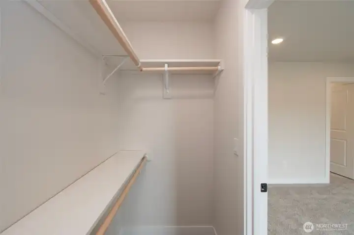 2nd walk in closet