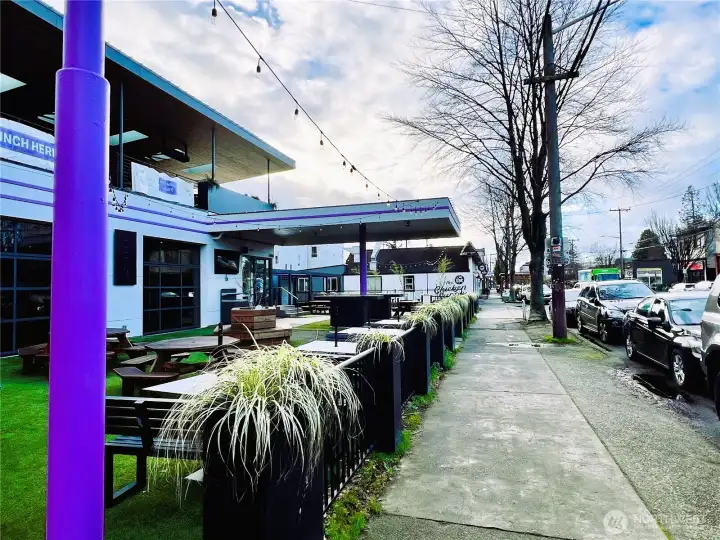 All of these shops are just across the street!