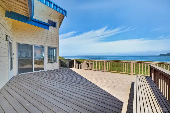 Northeast view deck