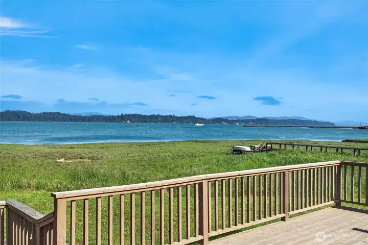 Southeast view deck