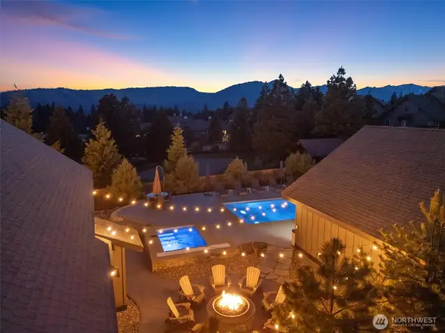 Nothing beats the sunset mountain views.