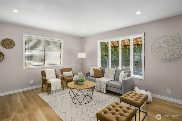 Upper level living & dining area