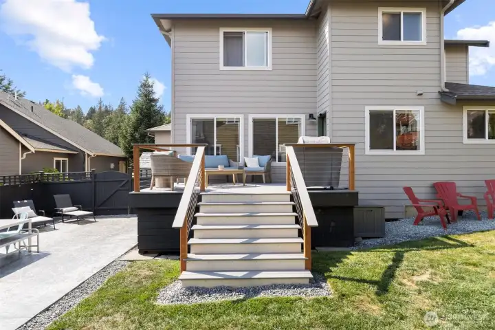 A closer look at that deck that is off the kitchen and family room.